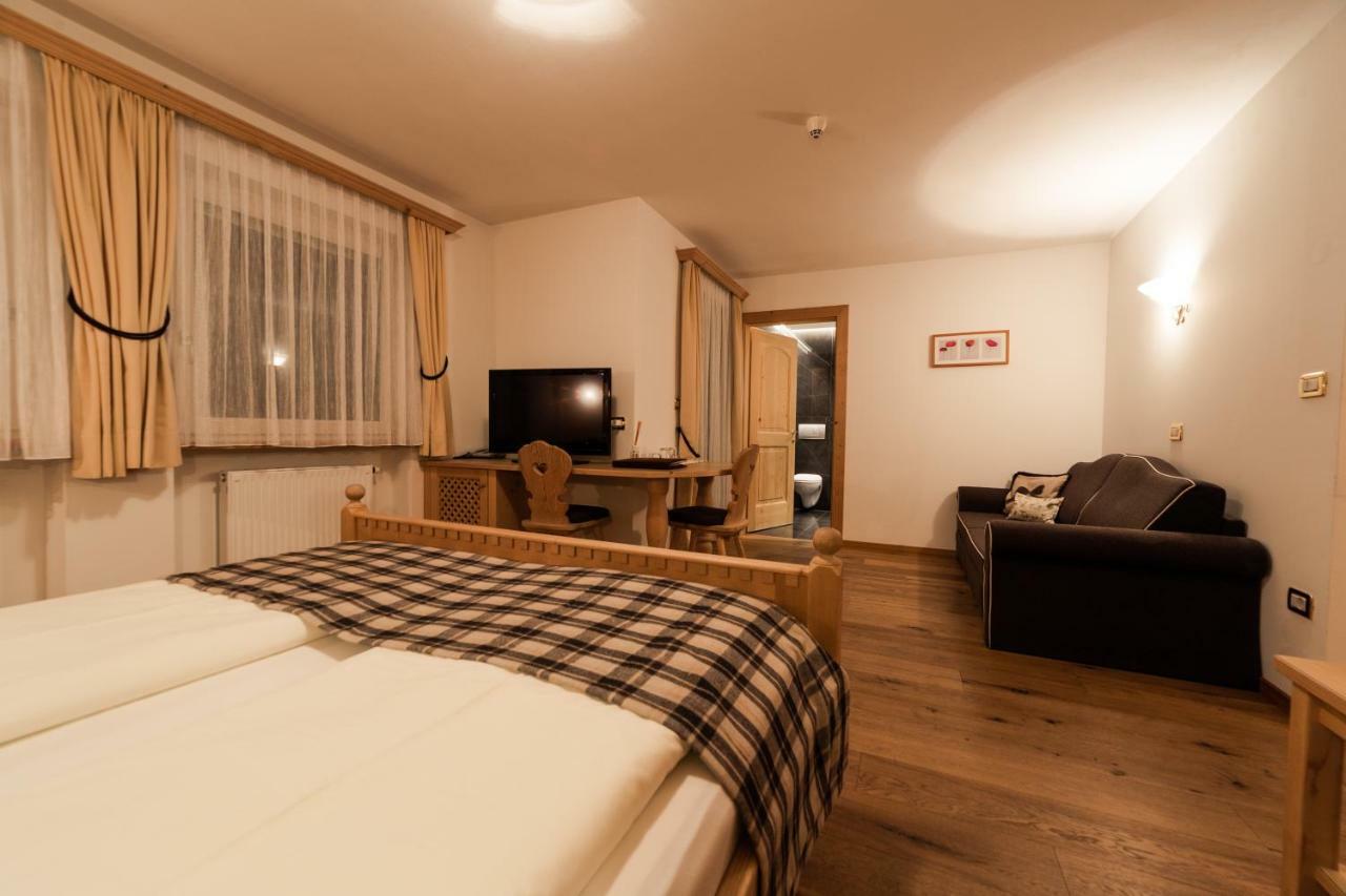 Garni Villa Erna 塞尔瓦迪加尔代纳山谷 外观 照片